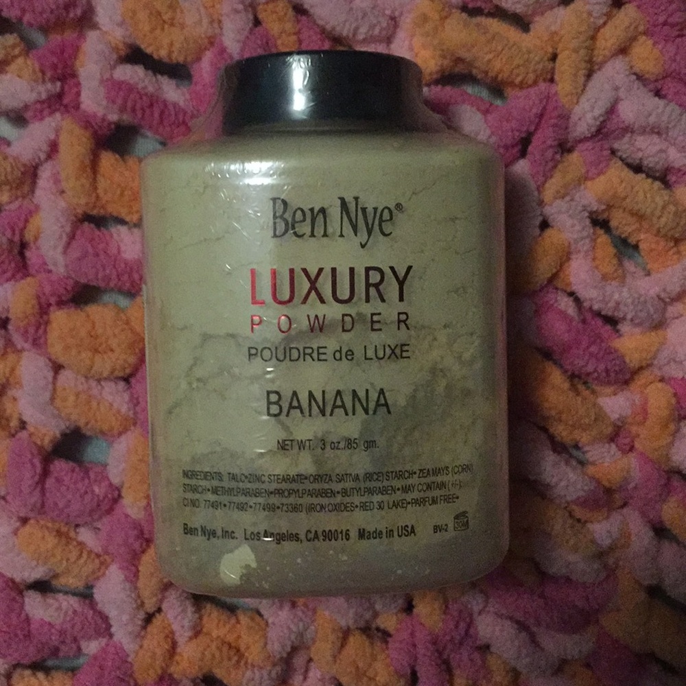 Ben Nye Luxury Banana Powder
